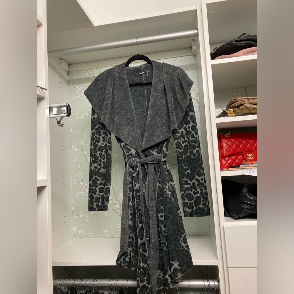 Women’s light weight coat.